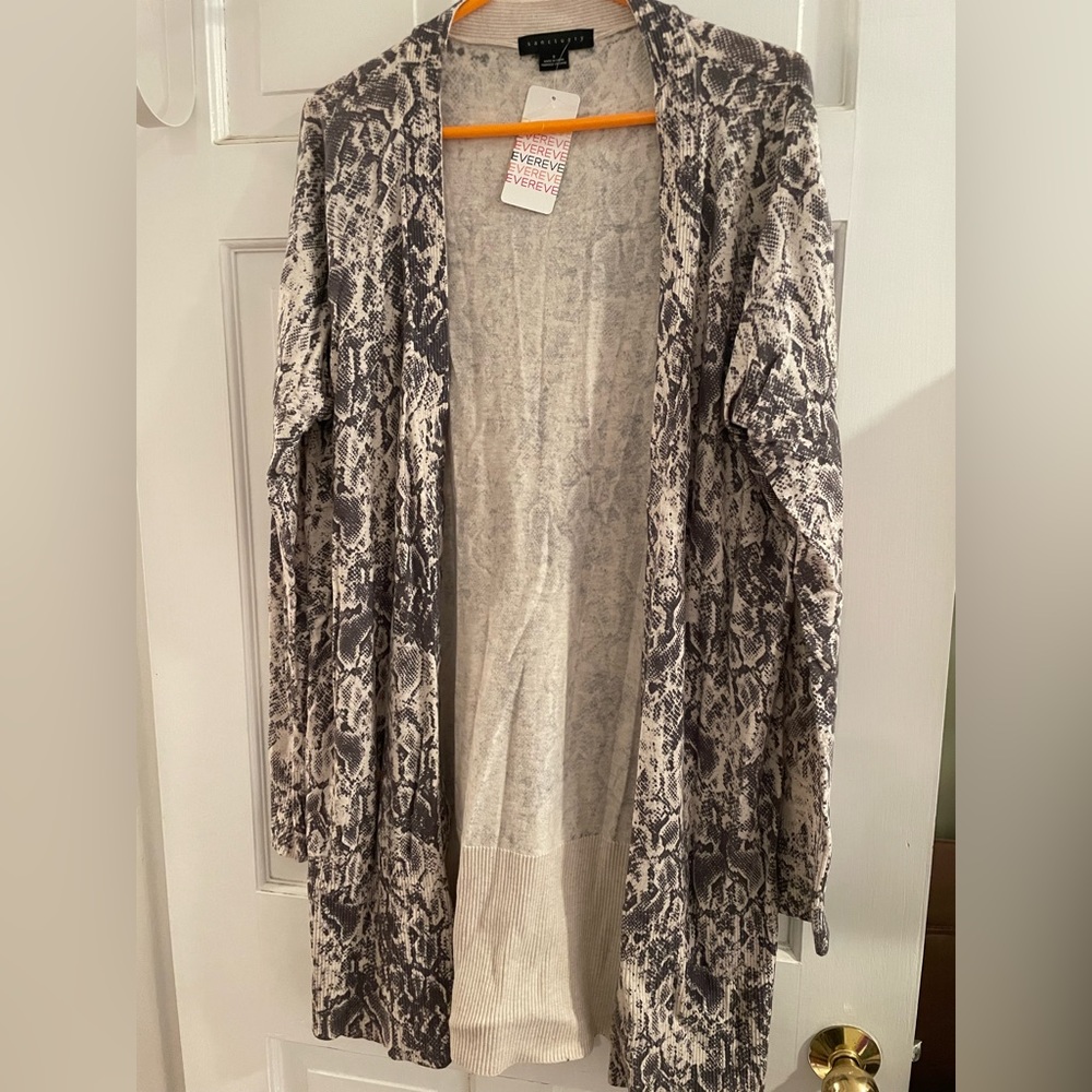 New with tags Sanctuary sweater in size small